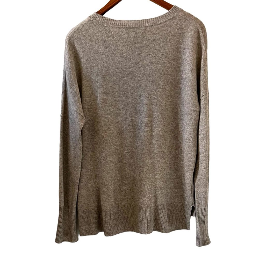 Tahari Gray Crew Neck Sweater - Picture 3 of 12